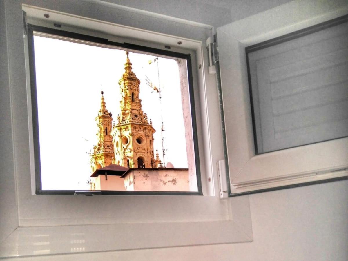 La Casita Del Laurel Casa Entera By Apartamentos Logrono Luaran gambar